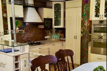 Дом, 208 м², 2 эт.