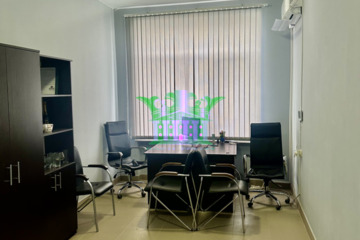 Офис, 600 м², 2/3 эт.