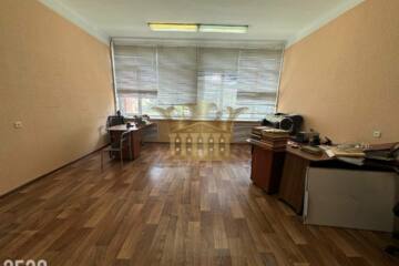 Офис, 40,2 м², 1/4 эт.