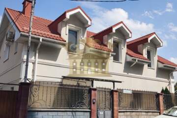 Отдельно стоящее здание, 170 м²