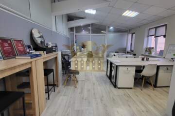 Офис, 40 м², 2/2 эт.