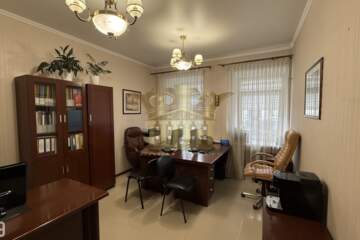 Офис, 100 м², 1/2 эт.